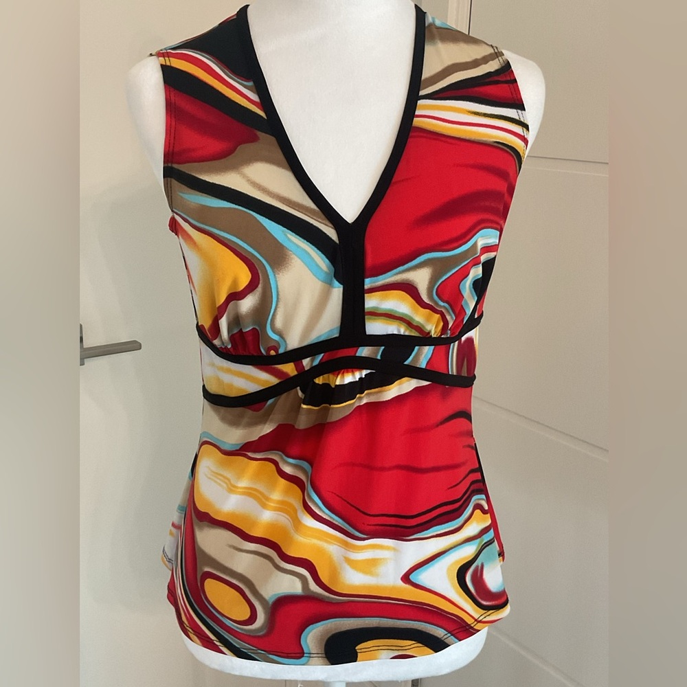 **Frank Lyman Design Red and Yellow Swirl Elegant V-Neck Top